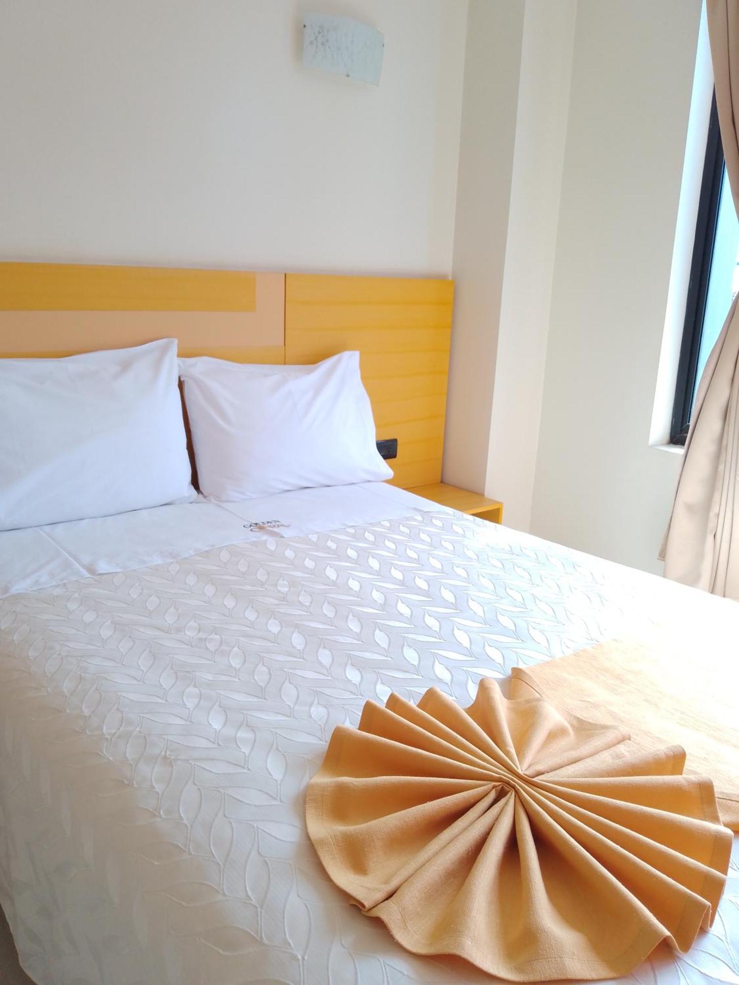 Hotel Golden Coral ตุลกัน ภายนอก รูปภาพ